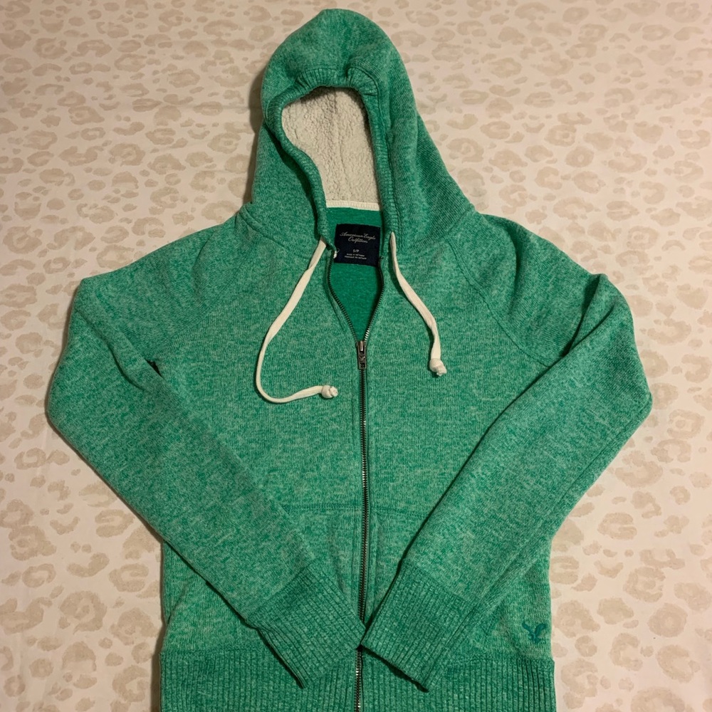 American Eagle Sherpa-lined zip up hoodie